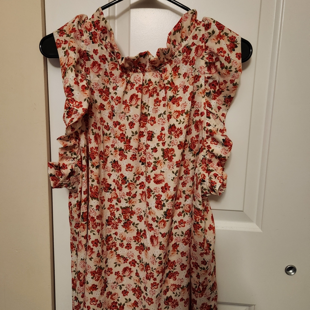 Floral Ruffle Blouse